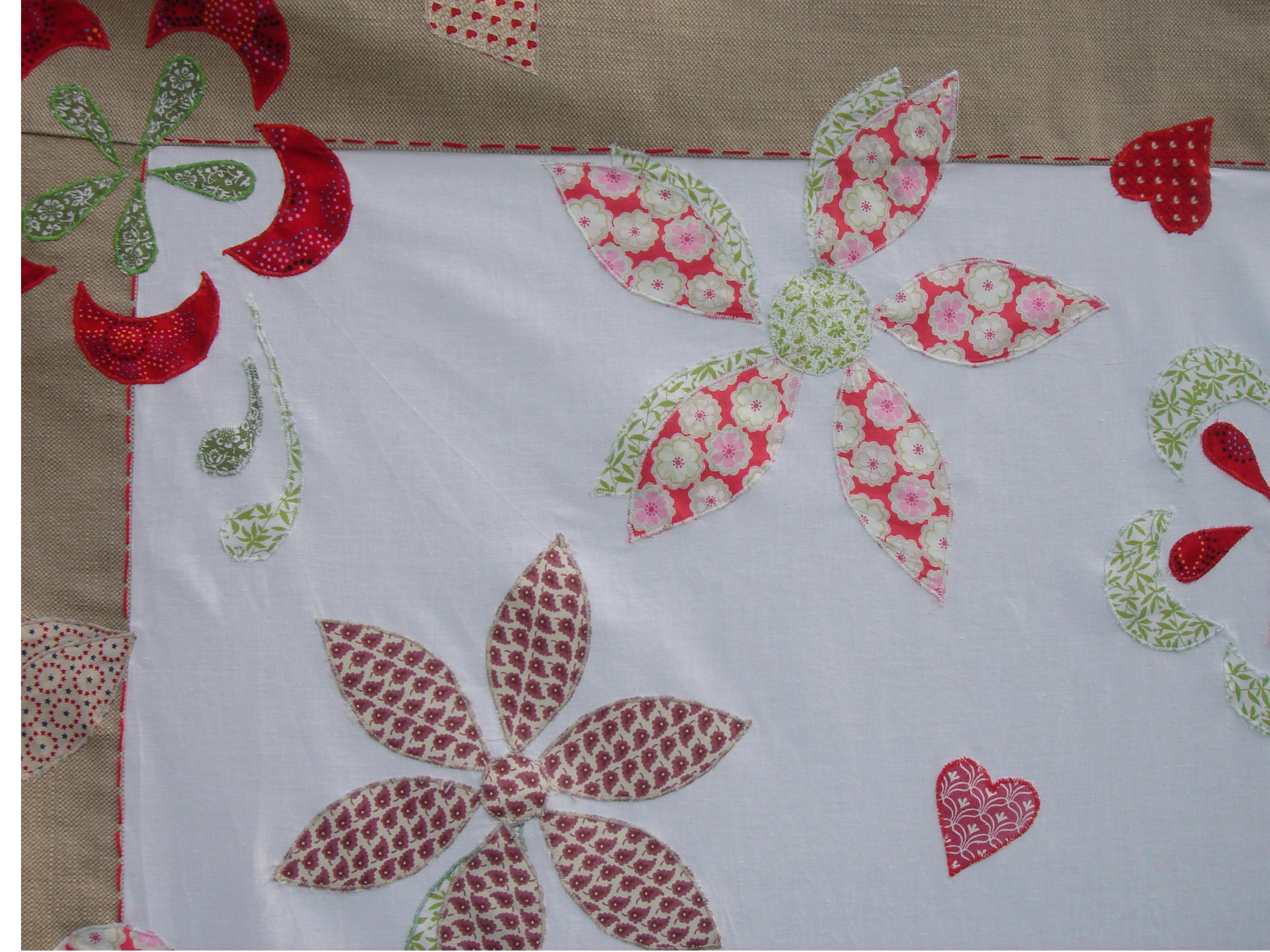 Applique Table cloth Sewing Projects