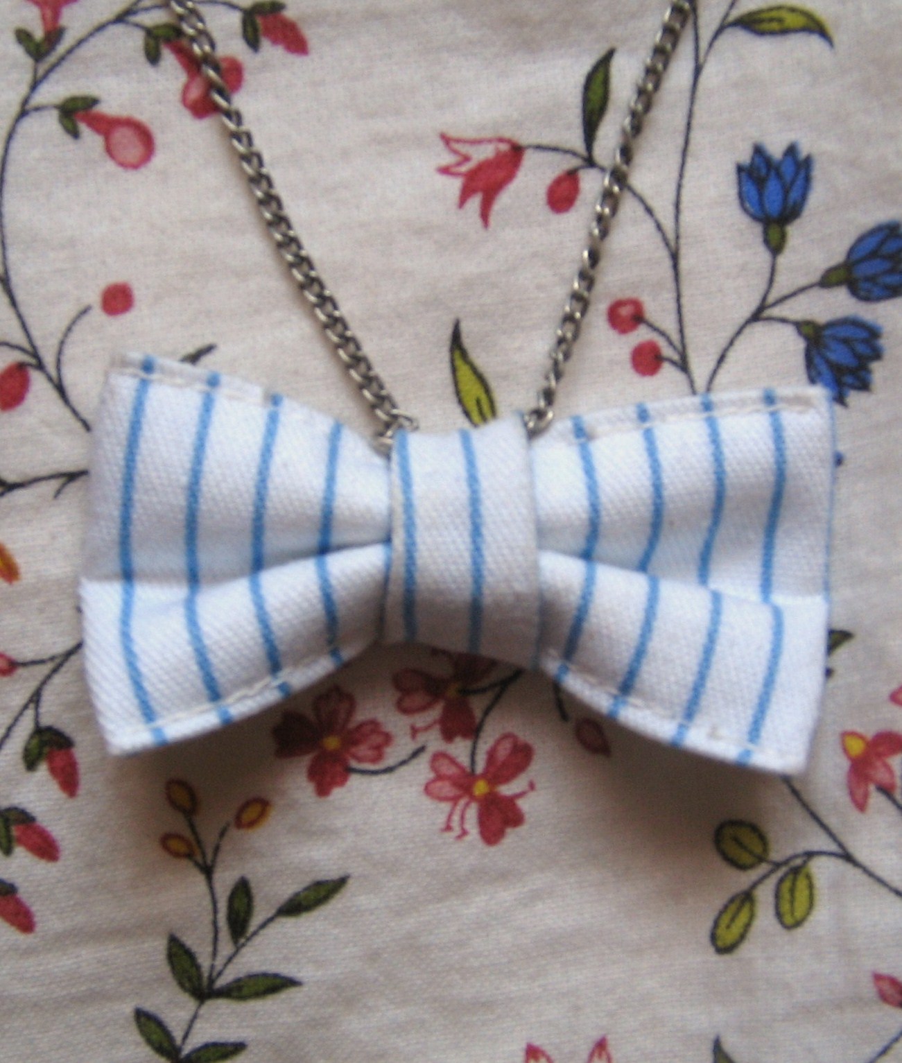bow tie necklace Sewing Projects