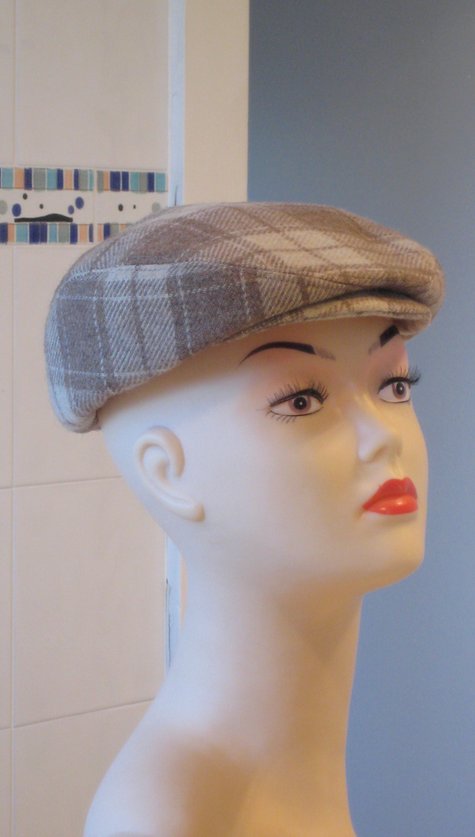 Hat Flat cap driving hat - pattern available at www.mchats.etsy.com ...
