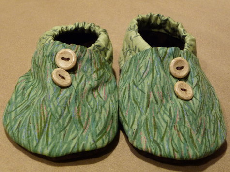 Babyshoes4_juliecook_may2009_large