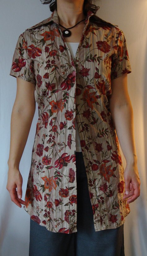 Shortsleevedlongflowershirtfront_large