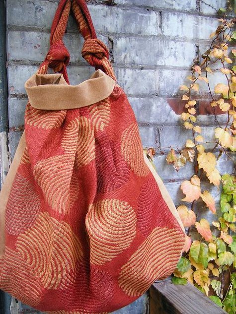 Carpet_bag_2_large