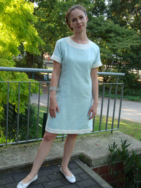 Bongirl_large