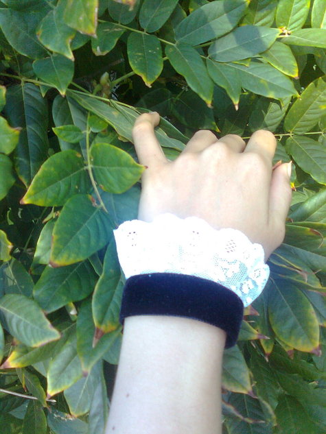 Wristicuffs_490_large