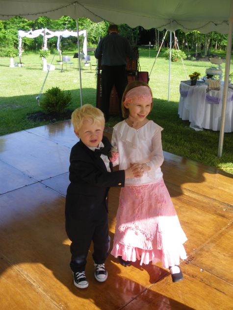 Holly_and_dave_dancce_large