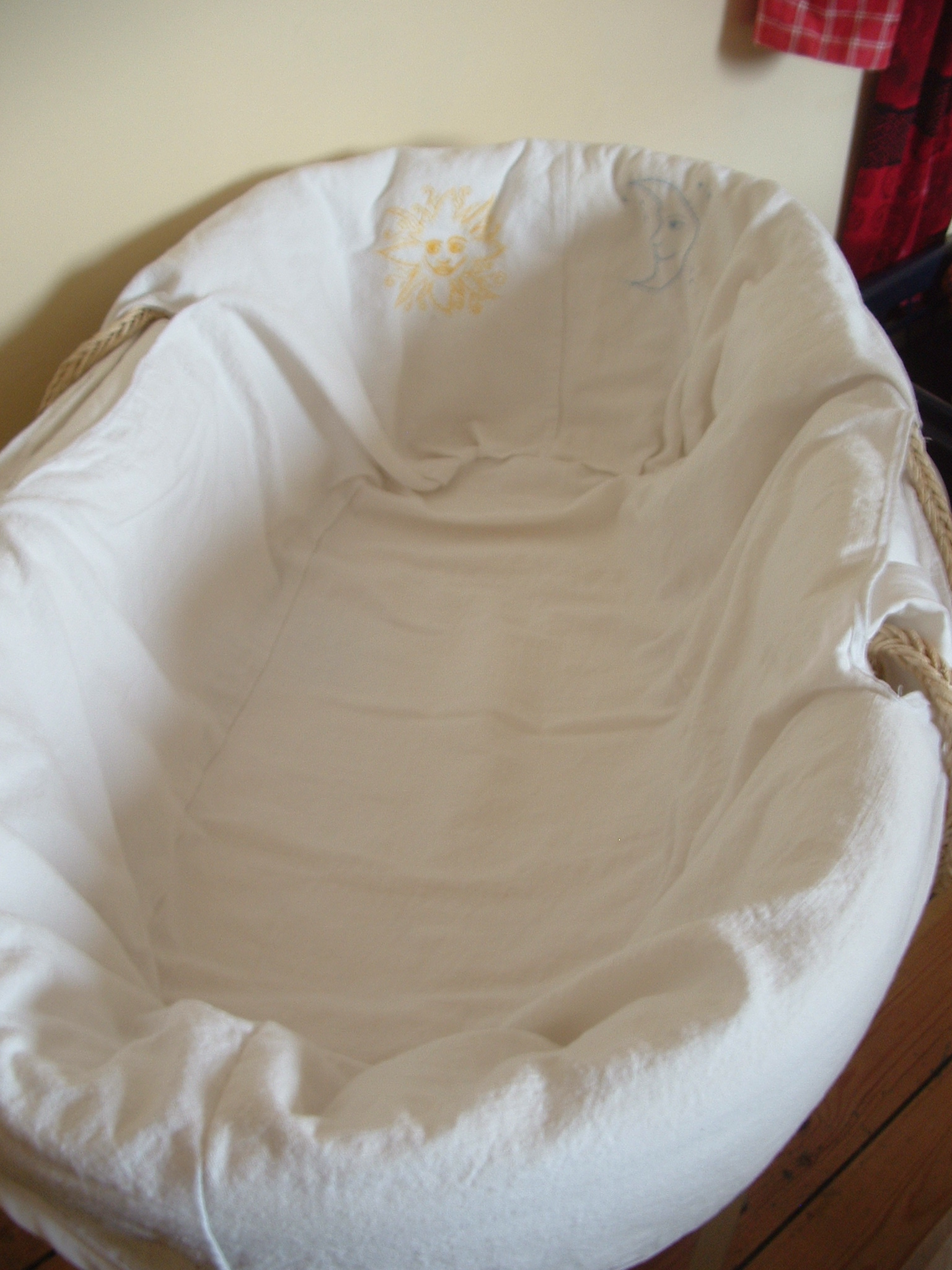 Embroidered Moses basket cover Sewing Projects