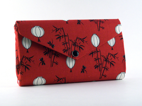 Red_asian_print-front_closed_large