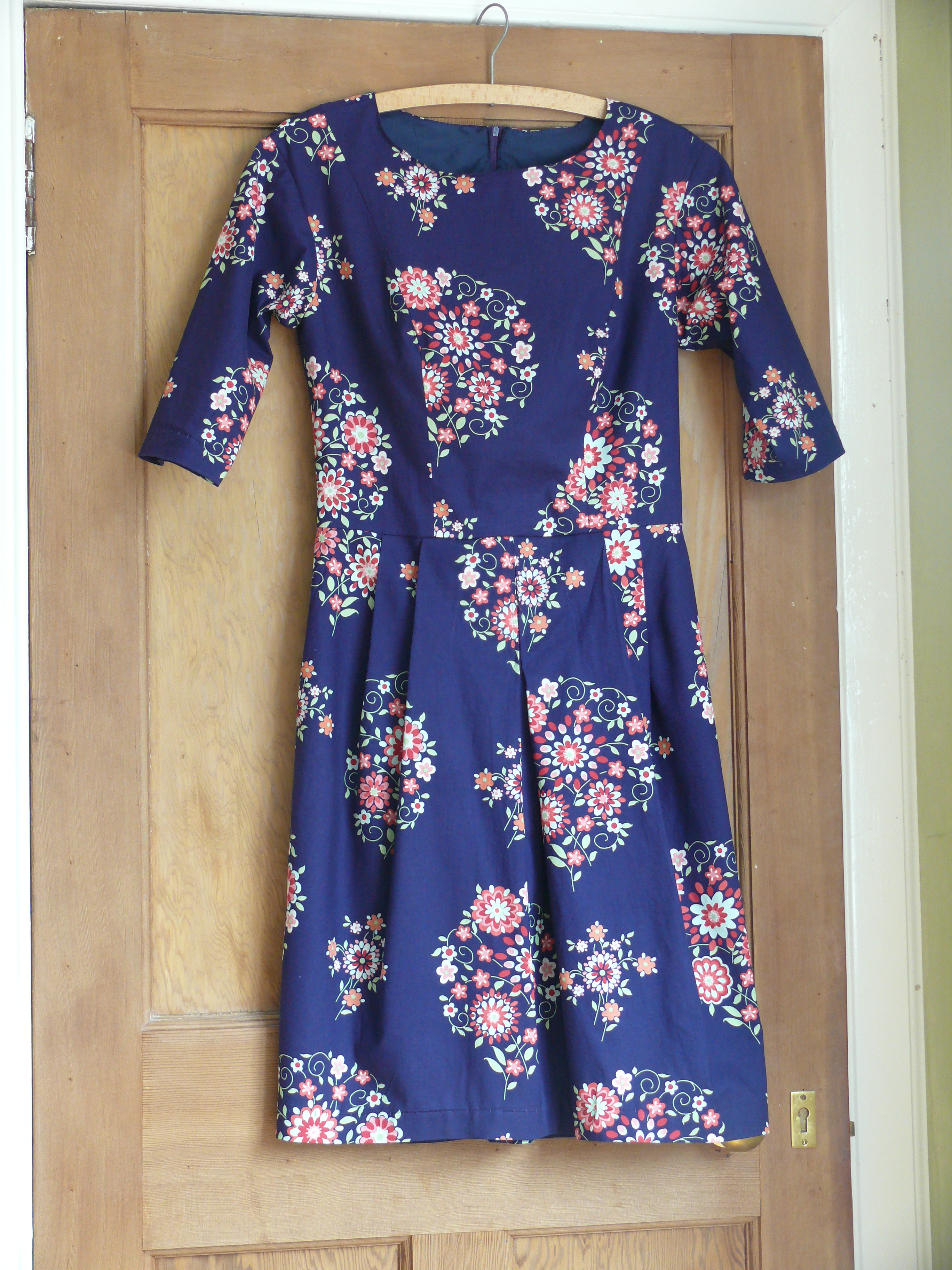 Flowery Tulip Dress – Sewing Projects | BurdaStyle.com