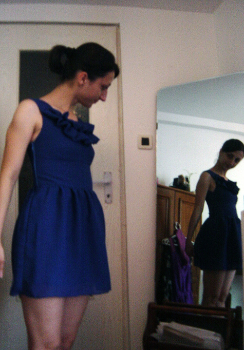 Blue_dress_large