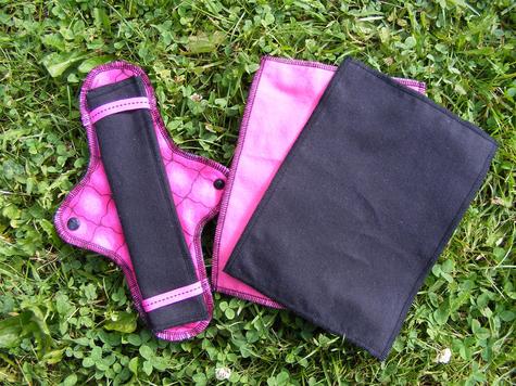 Small_cloth_menstrual_pads_023_large