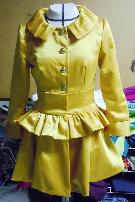 Yellow_trench_preview_006_large