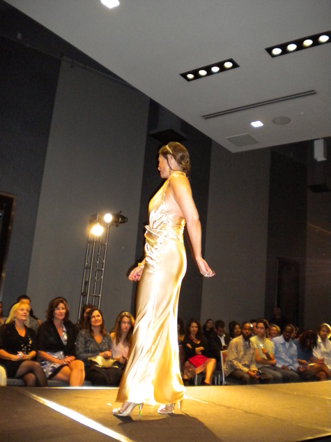Fashion_show_355_large