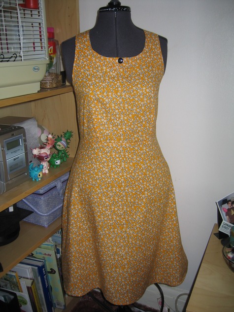 Yellow_dress_004_large