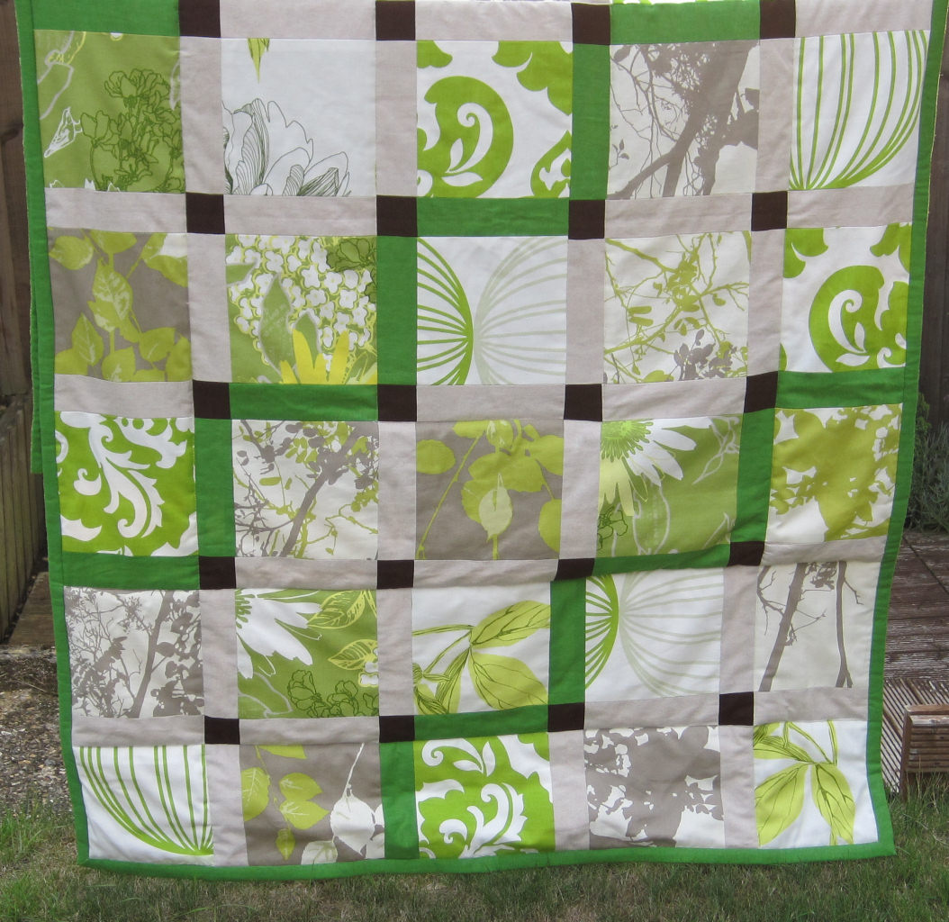 Green Patchwork Quilt Living Room Sewing Projects