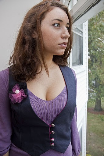 Daniellevest5_large