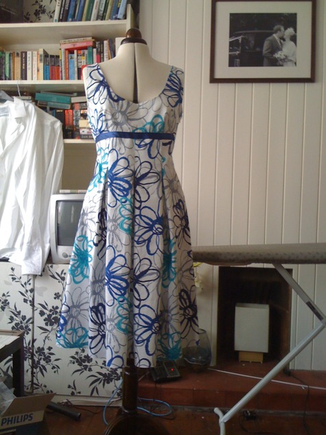 Dresses_005_large