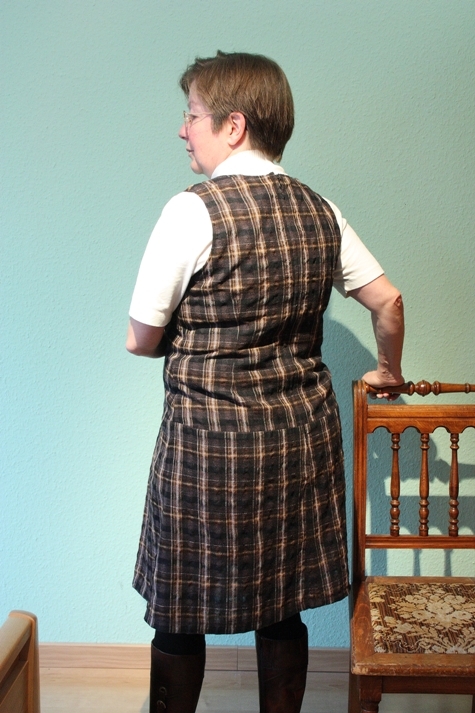 Braunkariertes_kleid_2_klein_large