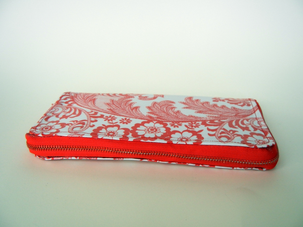 Modcloth Handmade Contest Vinyl Wallet Sewing Projects