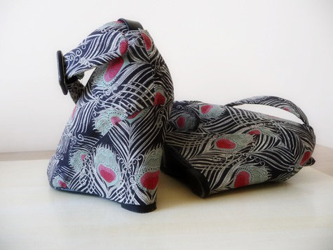 Fabric_shoes_side_large_large
