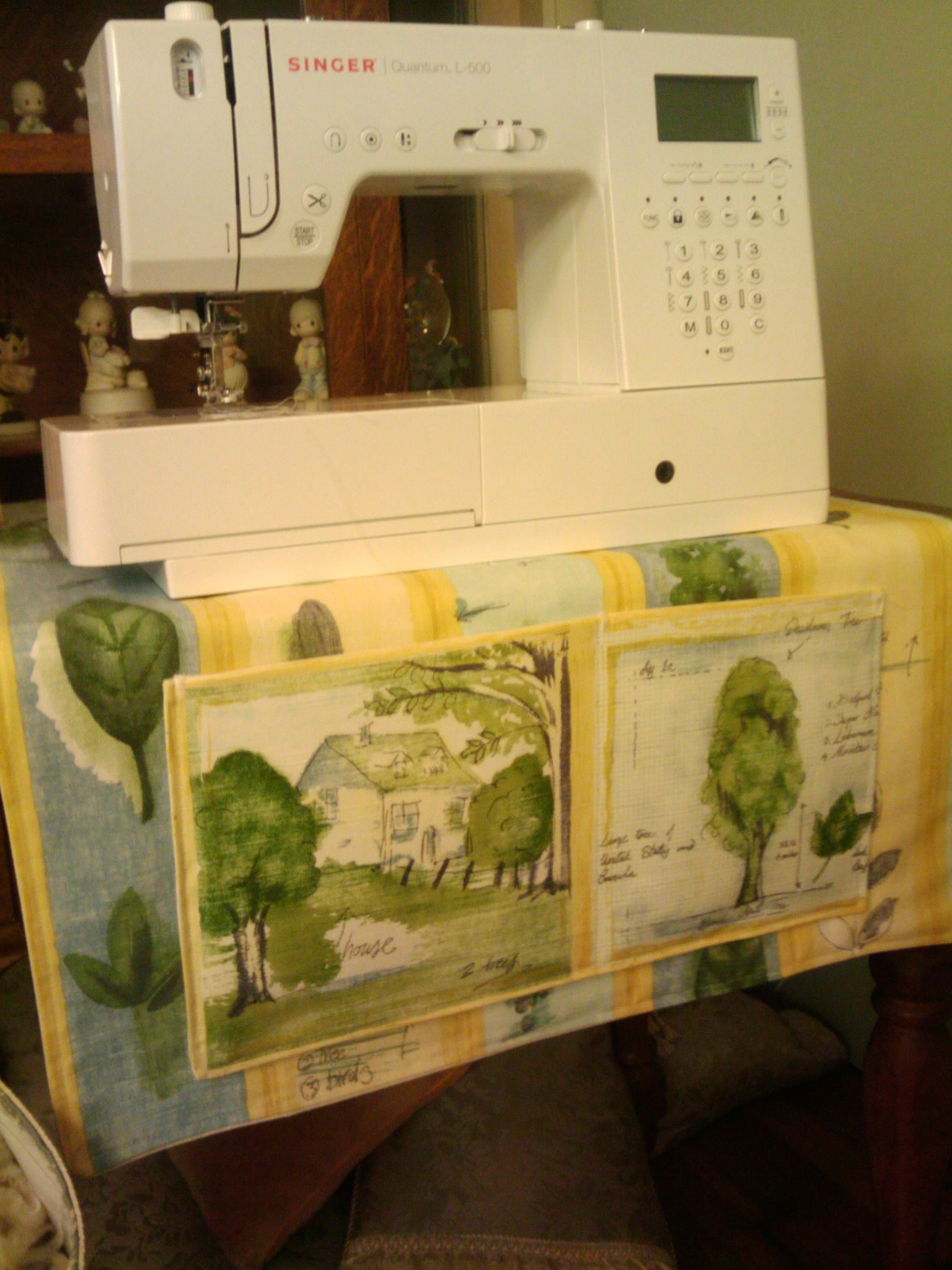 Sewing Machine Mat with Pockets Sewing Projects