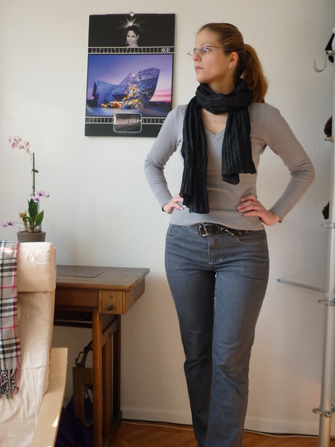 2011-02-18_dunkelgraue_jeans1_large