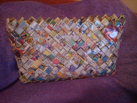 Comic_book_clutch_purse_large