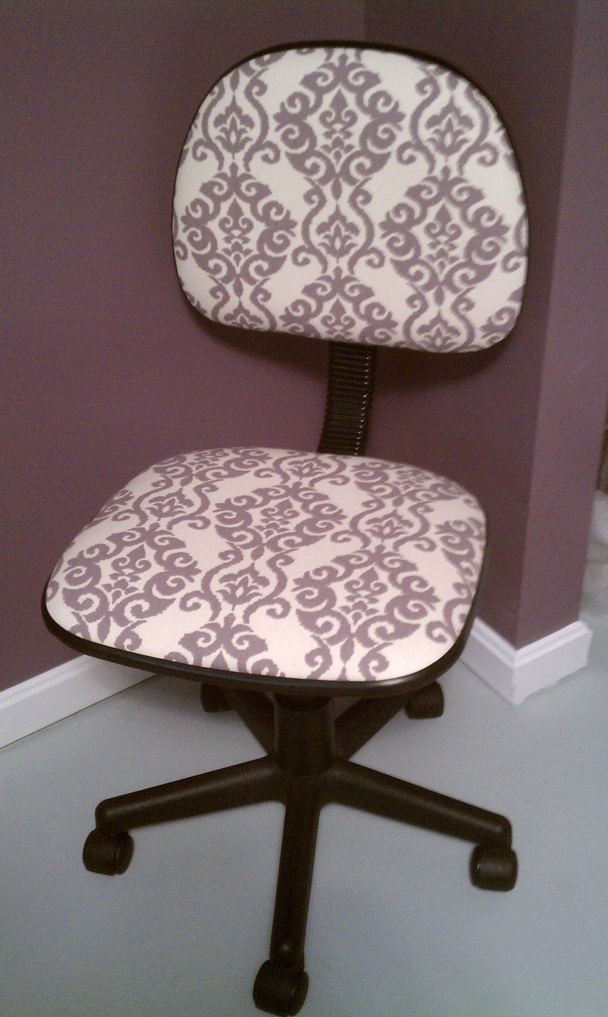 ReUpholstered Office Chair Sewing Projects