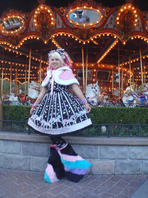 Me_sugary_carnival_sm_large