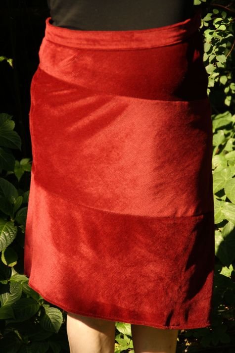 Roter_rock_ohne_4__large