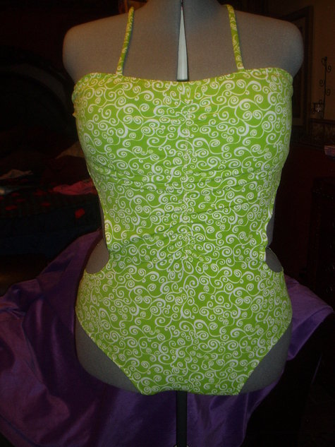 Plus_size_swimwear_large