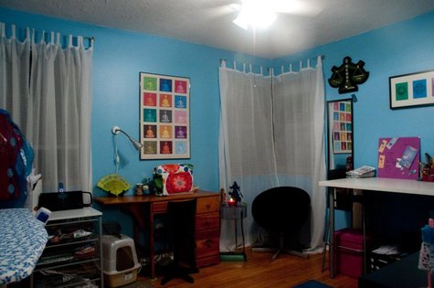 Sewing_room_4_large