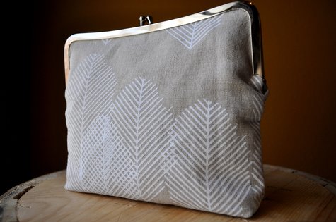 Linenfeatherclutch_039_large
