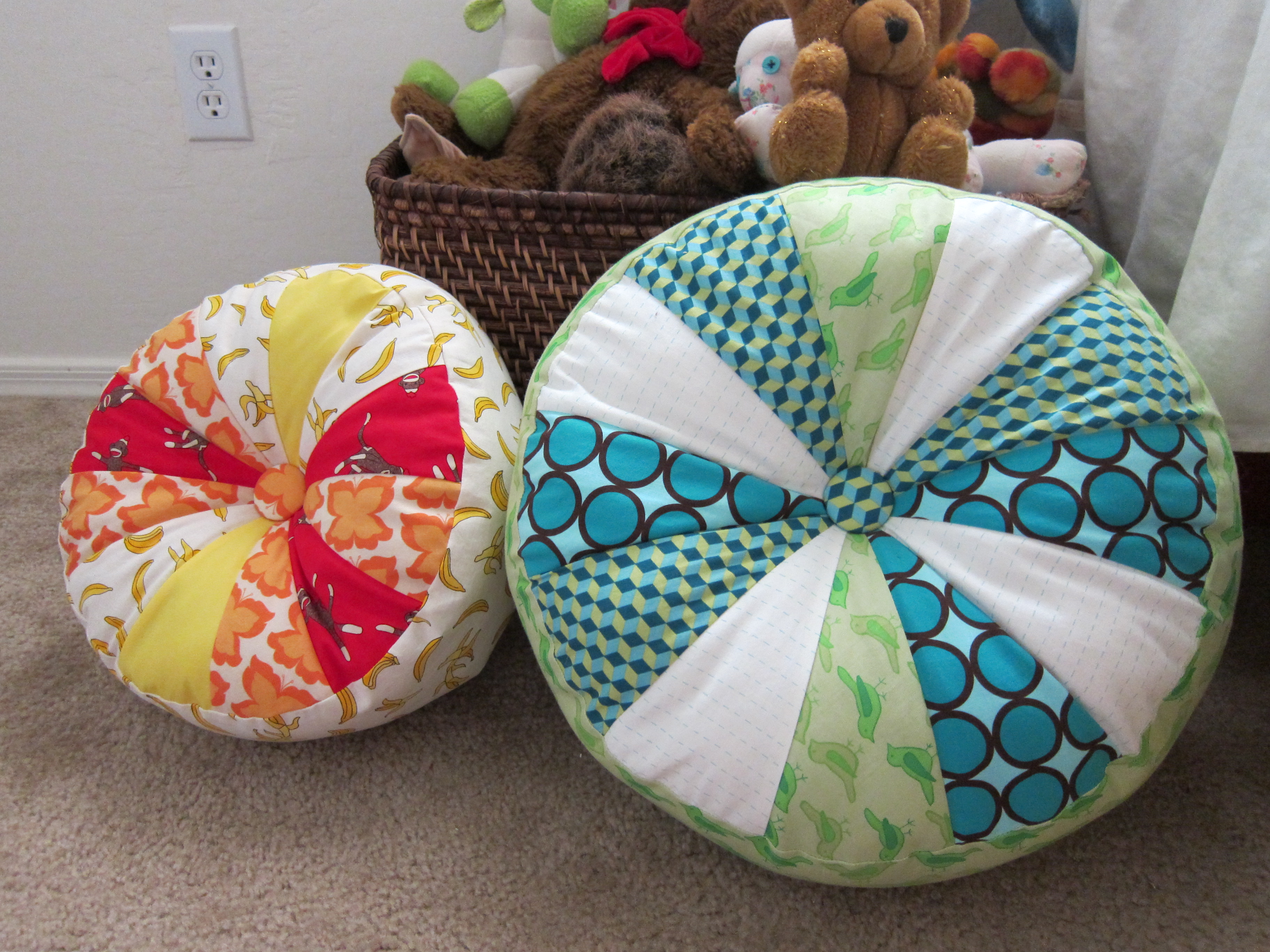 Warm & Cool Puffy Pillows Sewing Projects