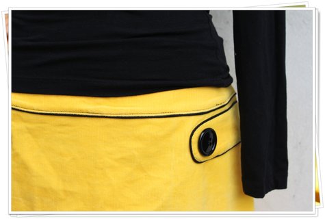 Blogskirtgulsort1_large