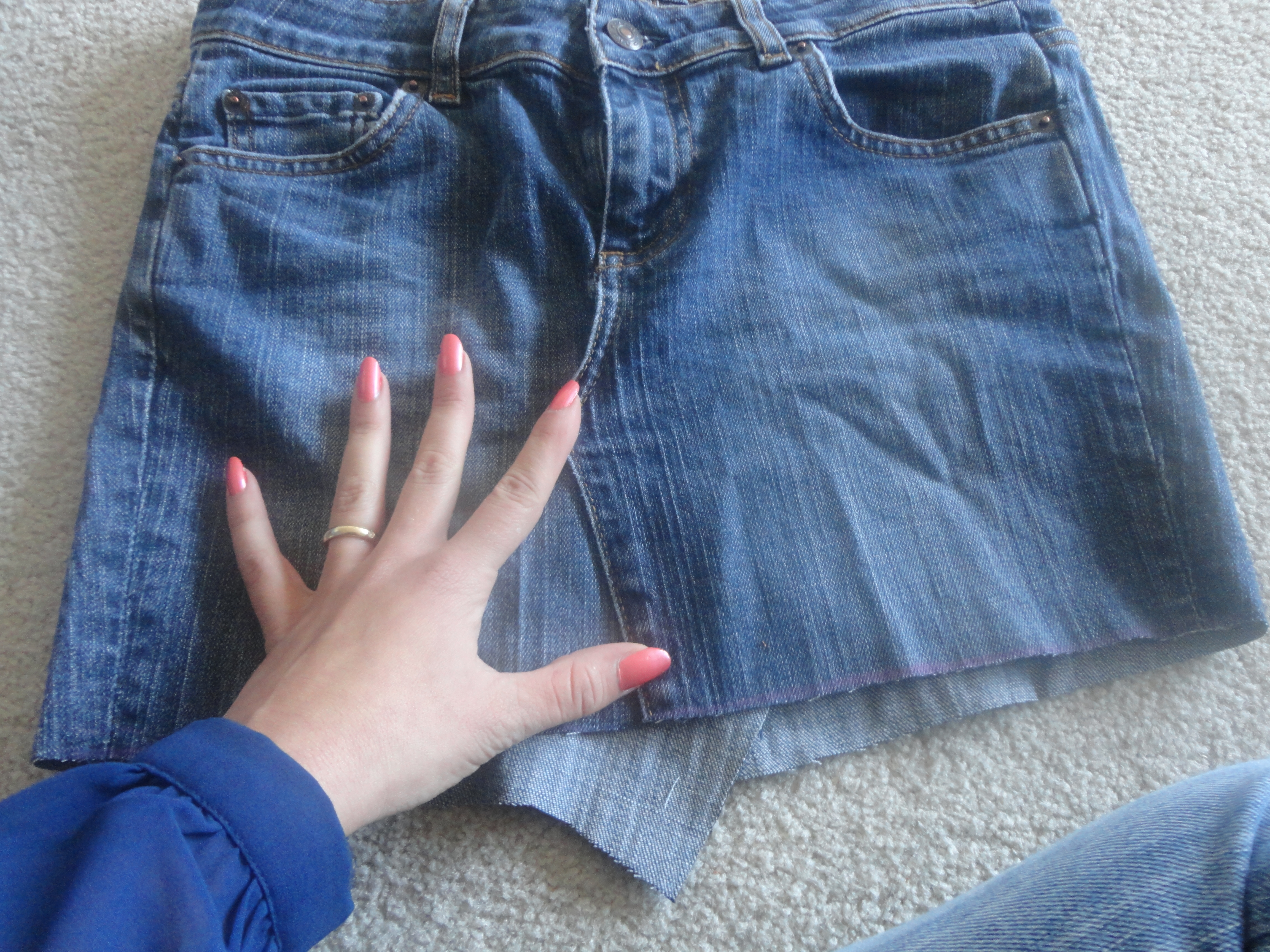 Turn old Jeans into Skirt Sewing Projects
