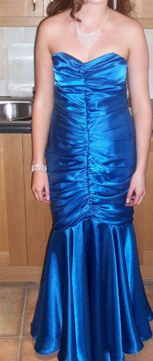 Blue_fishtail_dress_large