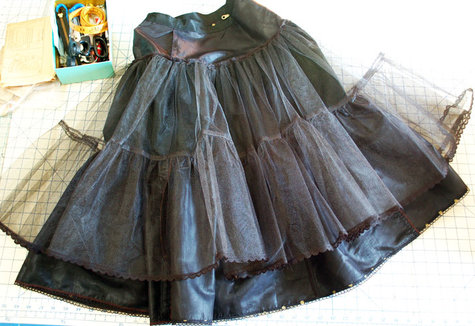 50spetticoat3_large