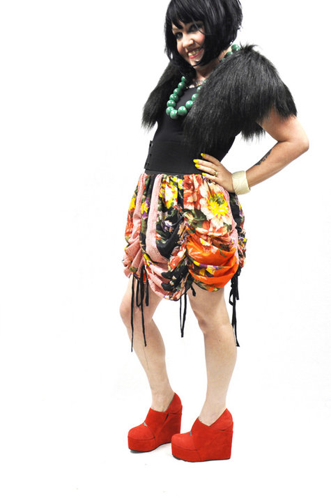 The_pull-up_skirt_orange_large
