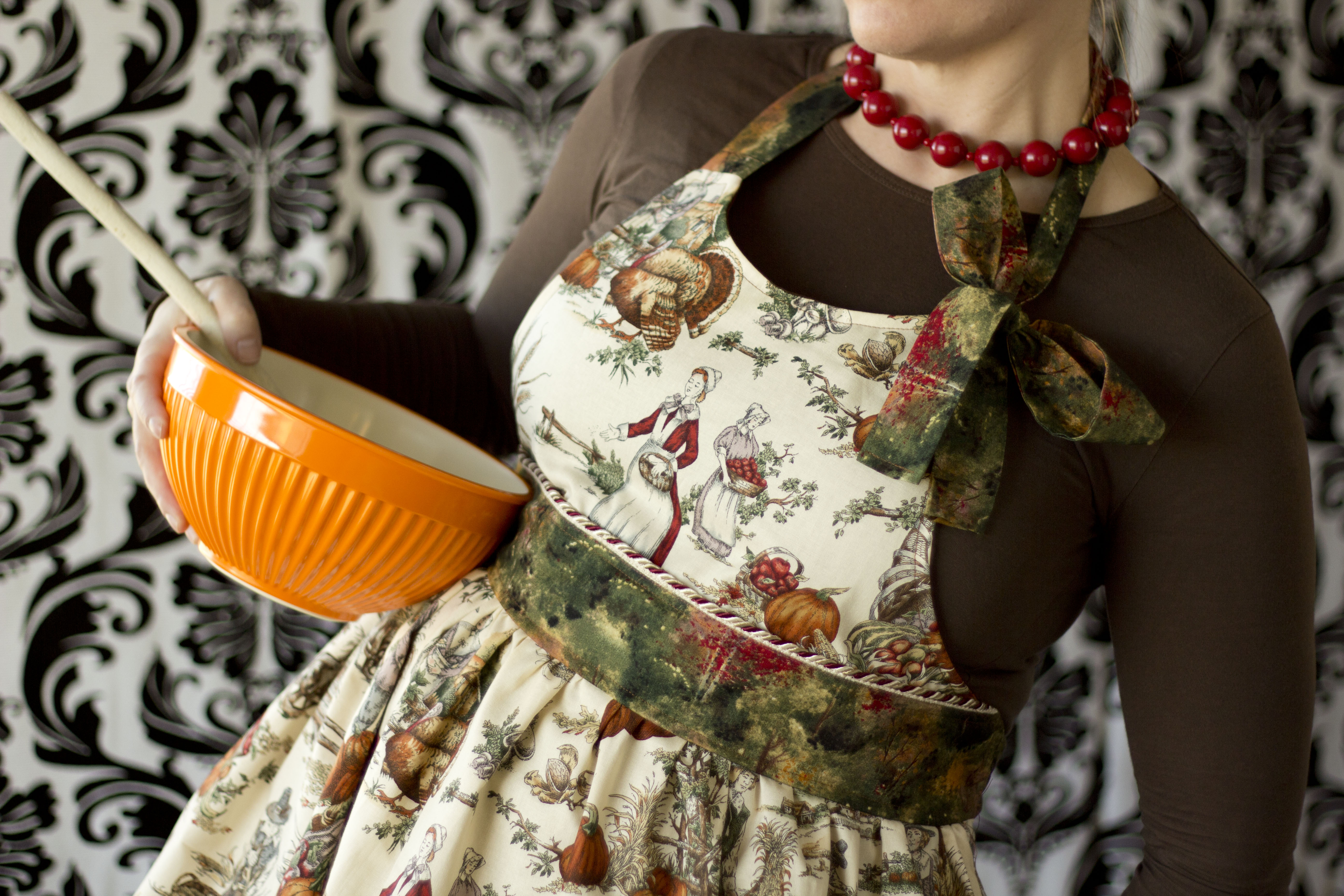 Download Thankful Apron - Sewing Projects | BurdaStyle.com