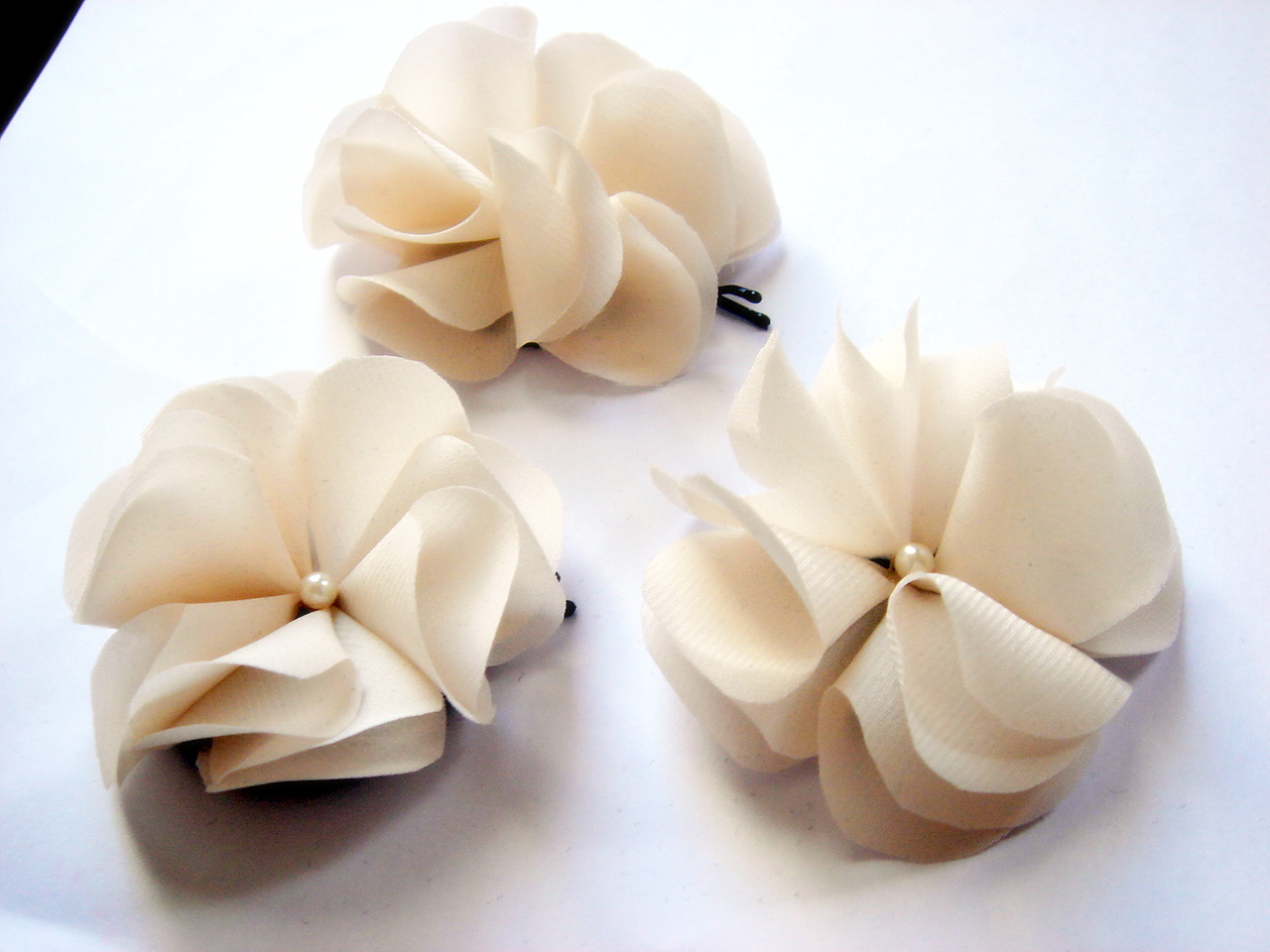 DIY Five Petal Hair Flower Tutorial Sewing Projects