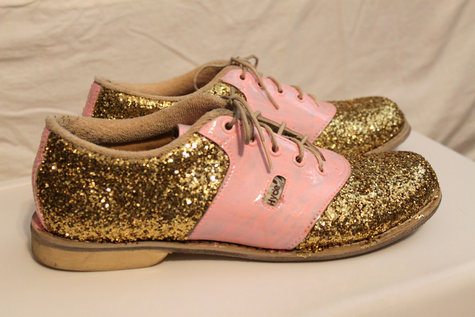 Cups_glitter_shoes_006_large