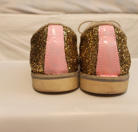 Cups_glitter_shoes_016_large