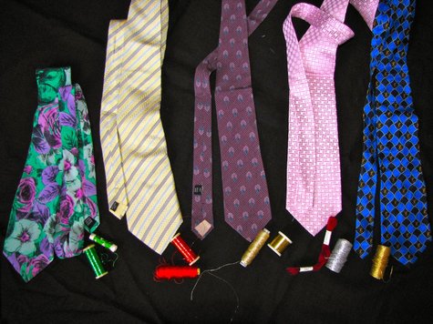 Tie-necklaces_01_large