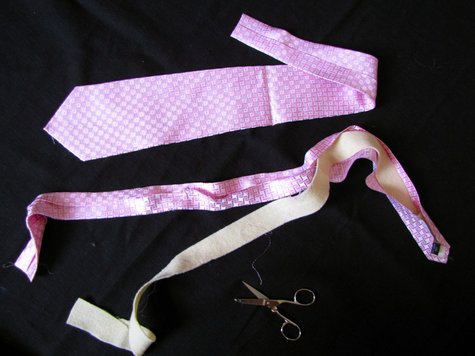 Tie-necklaces_03_large
