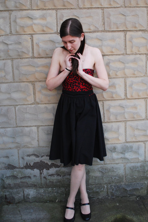 Black_and_red_swing_dress_2_-_4_large