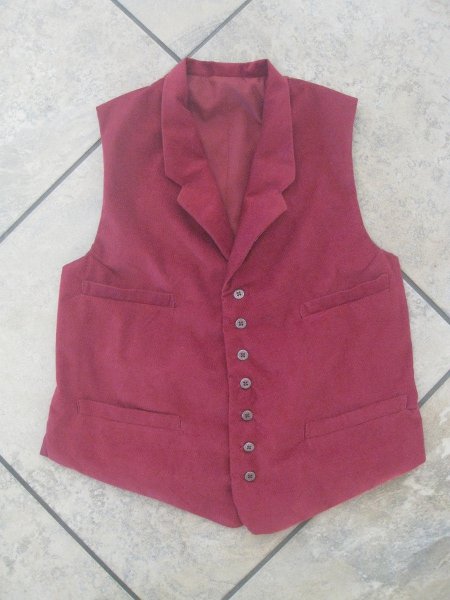 Redvest_large