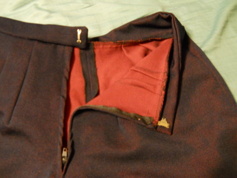 Draping_shorts_back_large