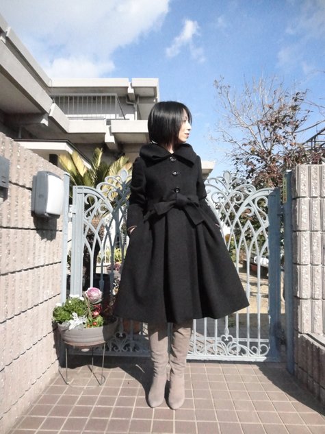 56_cashmere_gathered_collar_coat_01_large
