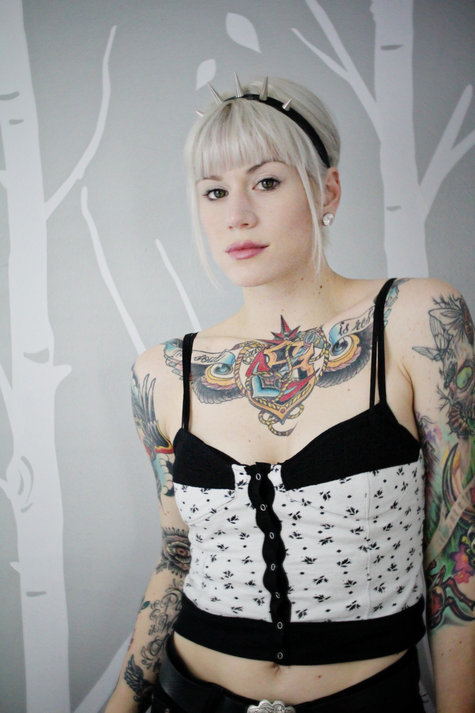 Bustier_large