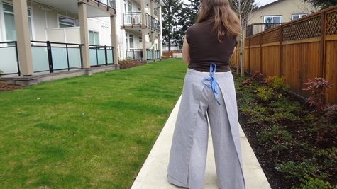 Wrap_pants_back_large
